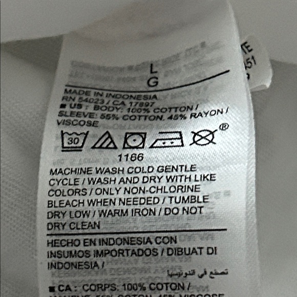 Old Navy Classic White Flutter Sleeve Top - Picture 6 of 9